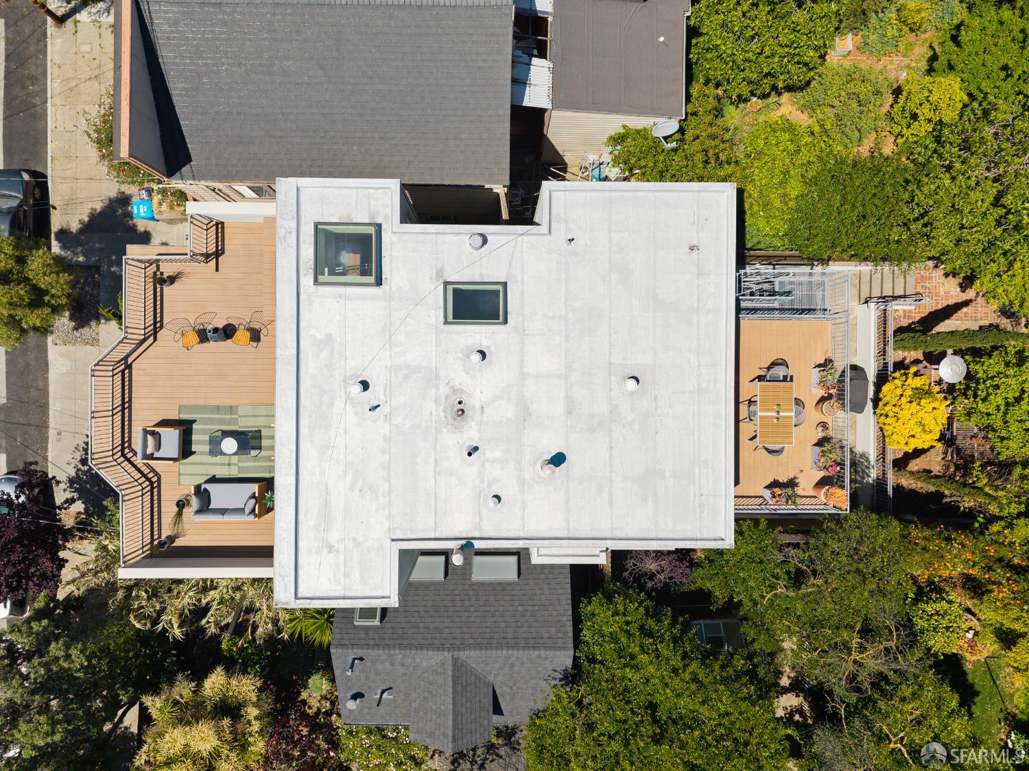 879 Hampshire Street