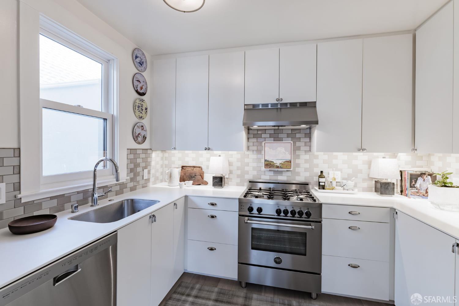 2217 Pacific Avenue # 4