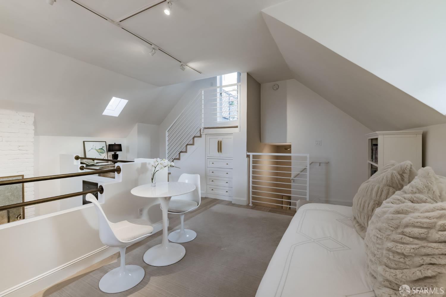 2217 Pacific Avenue # 4