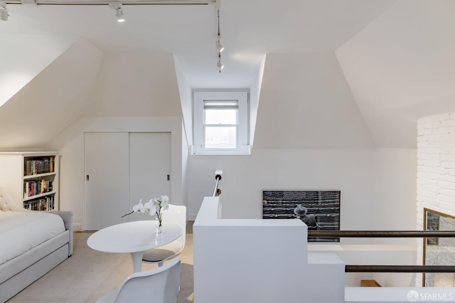 2217 Pacific Avenue # 4