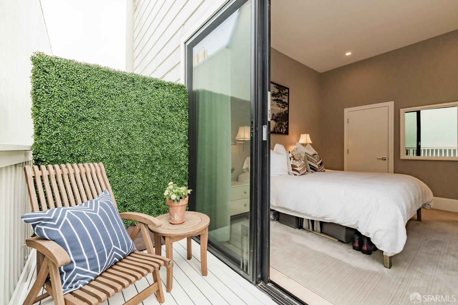 2217 Pacific Avenue # 4