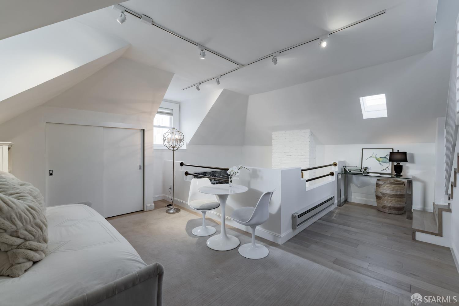 2217 Pacific Avenue # 4