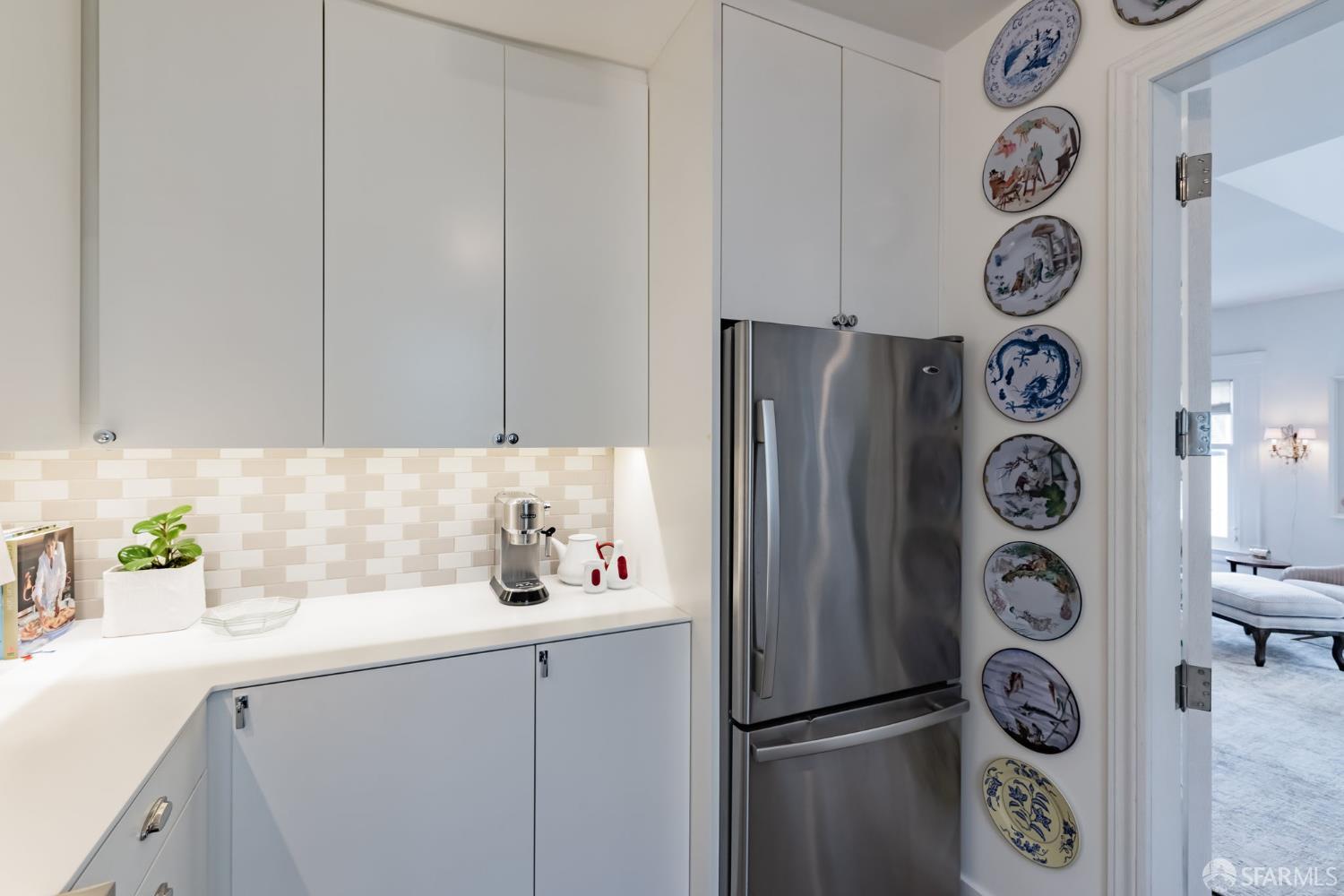 2217 Pacific Avenue # 4