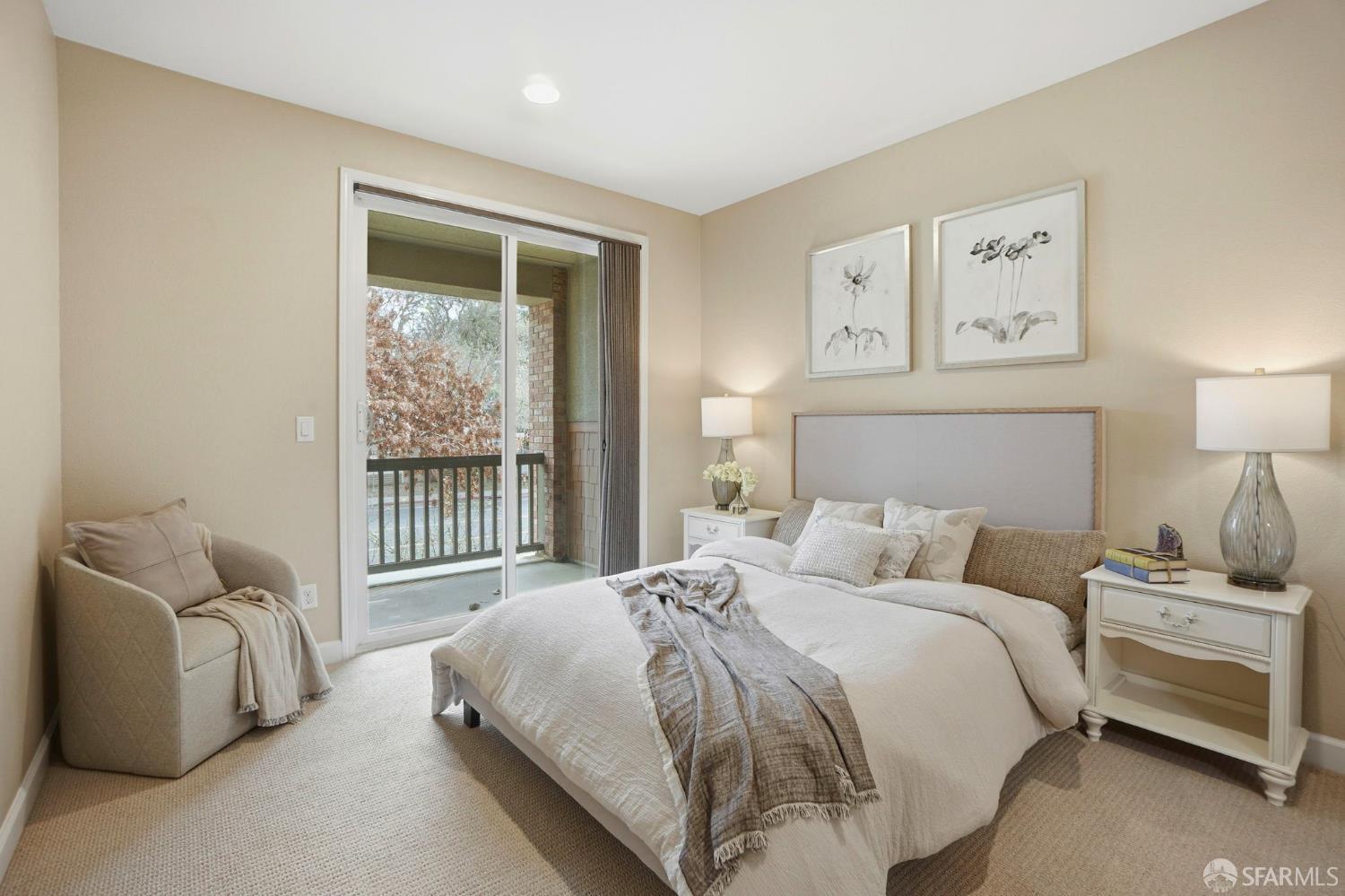 2541 Oak Road
