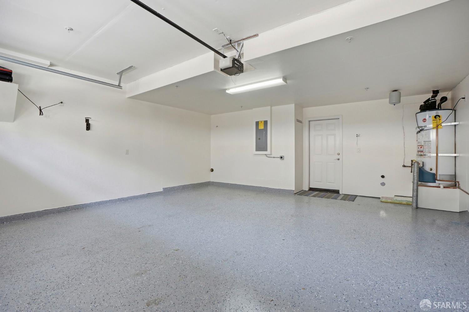 2541 Oak Road