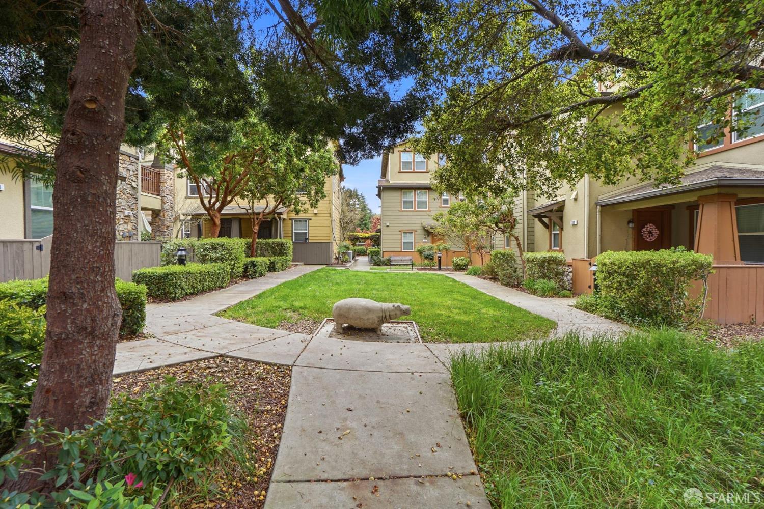 2541 Oak Road