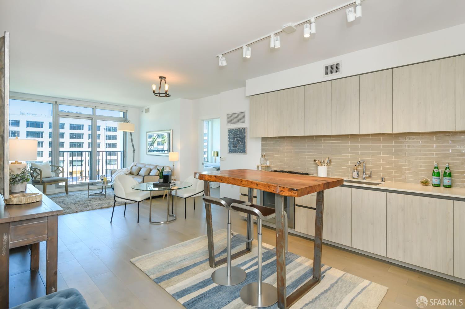 1000 3rd Street # 505