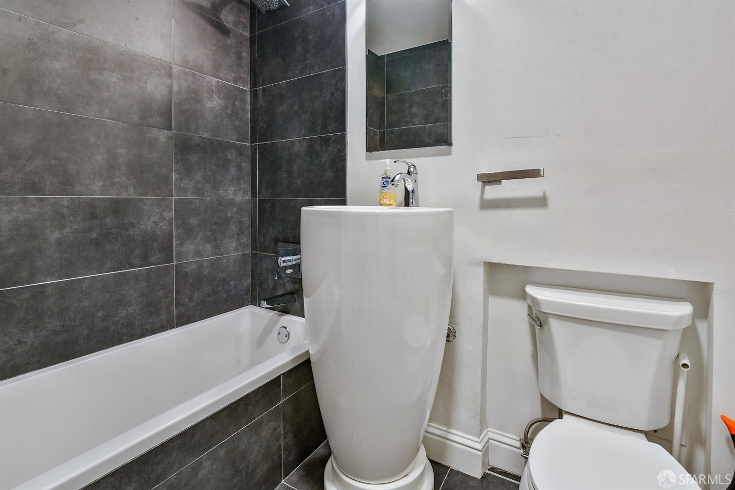 631 Ofarrell Street # 414