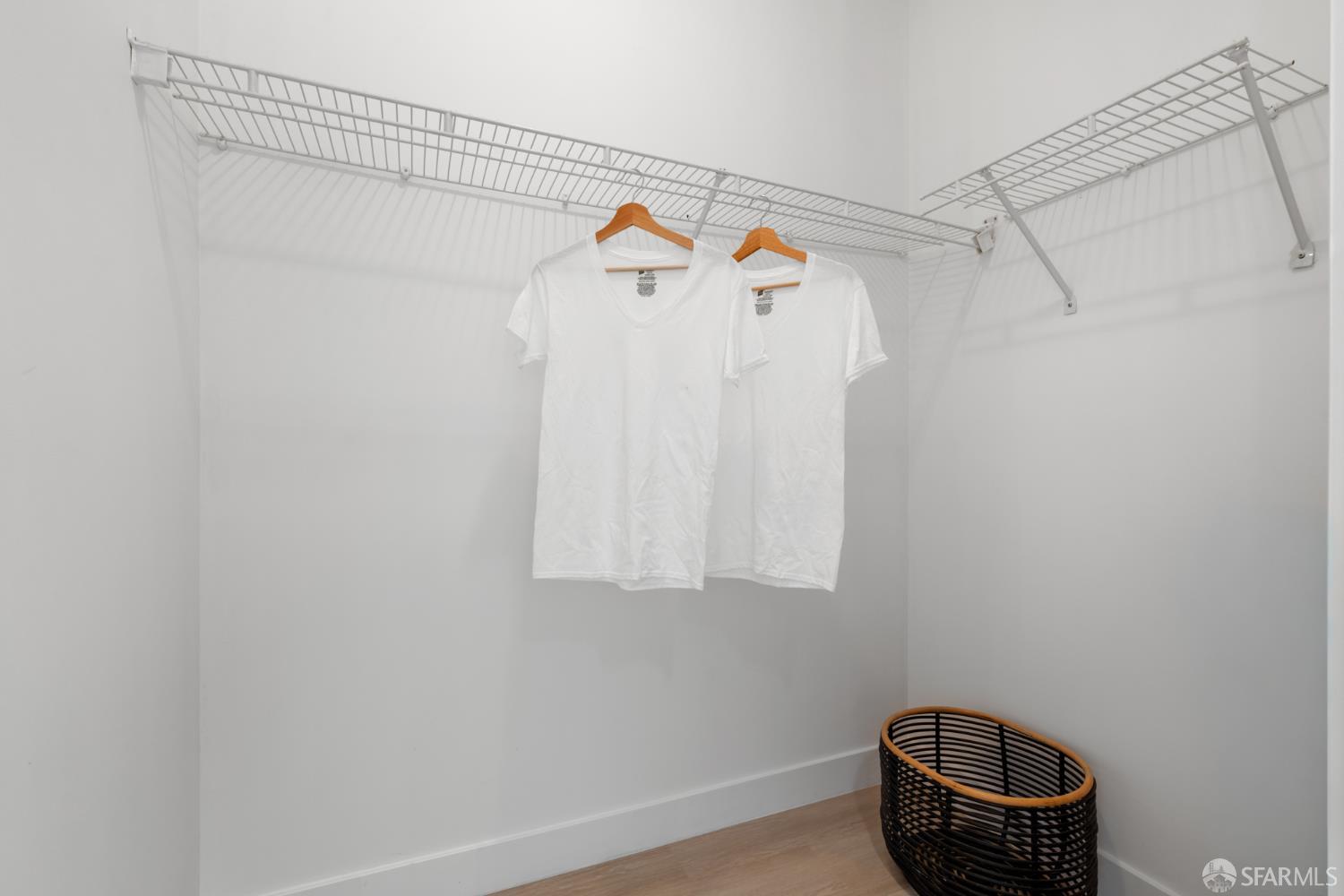 403 Main Street # 208N