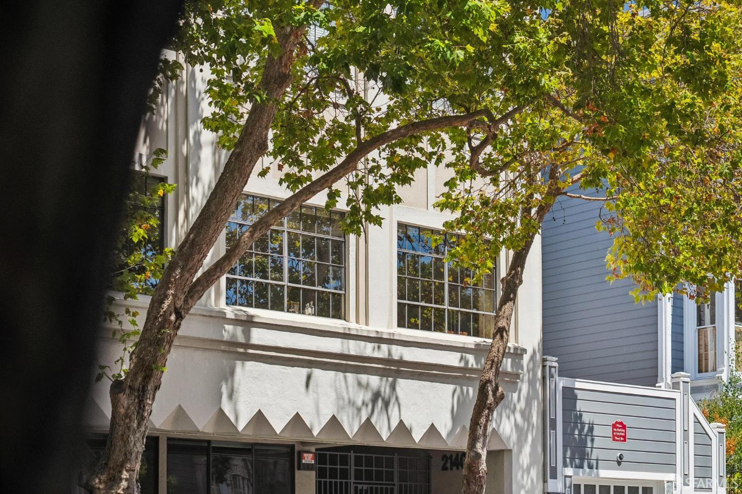 2140 Bush Street # 3