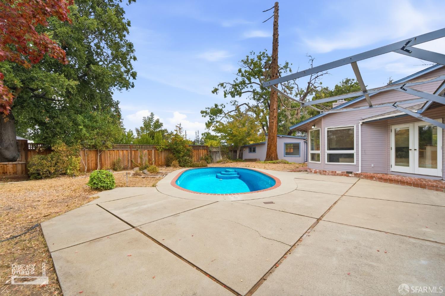 321 Hillview Avenue