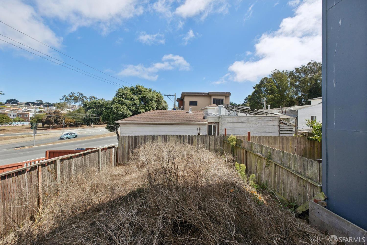 216 Head Street