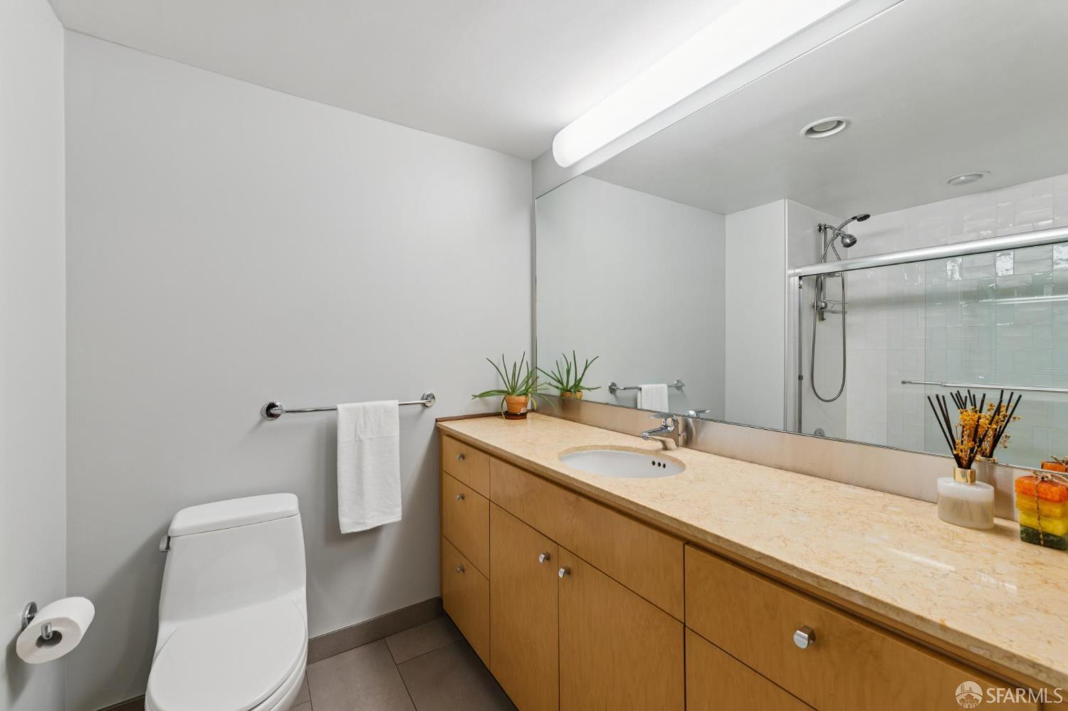 77 Dow Place # 307