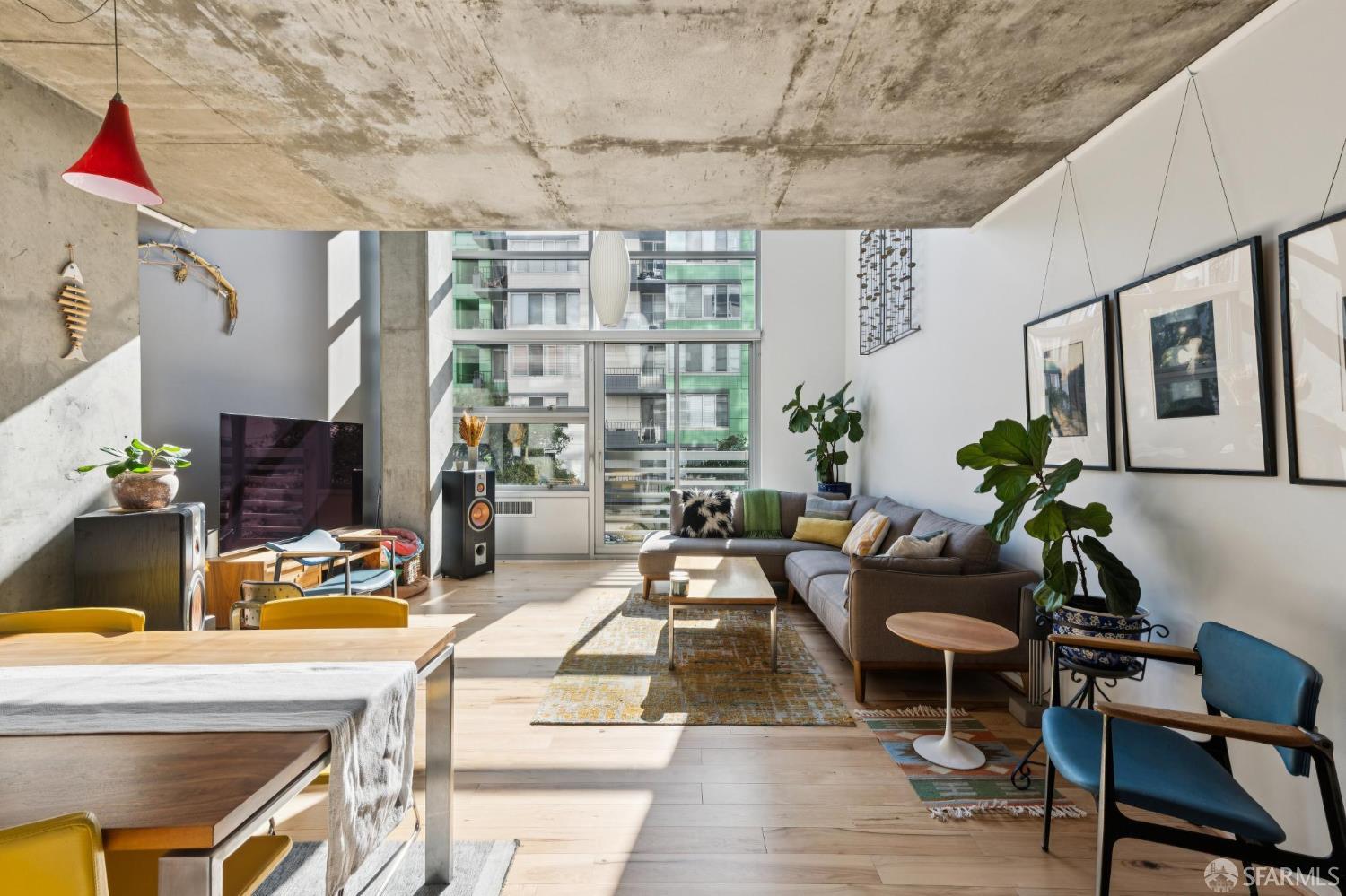 77 Dow Place # 307