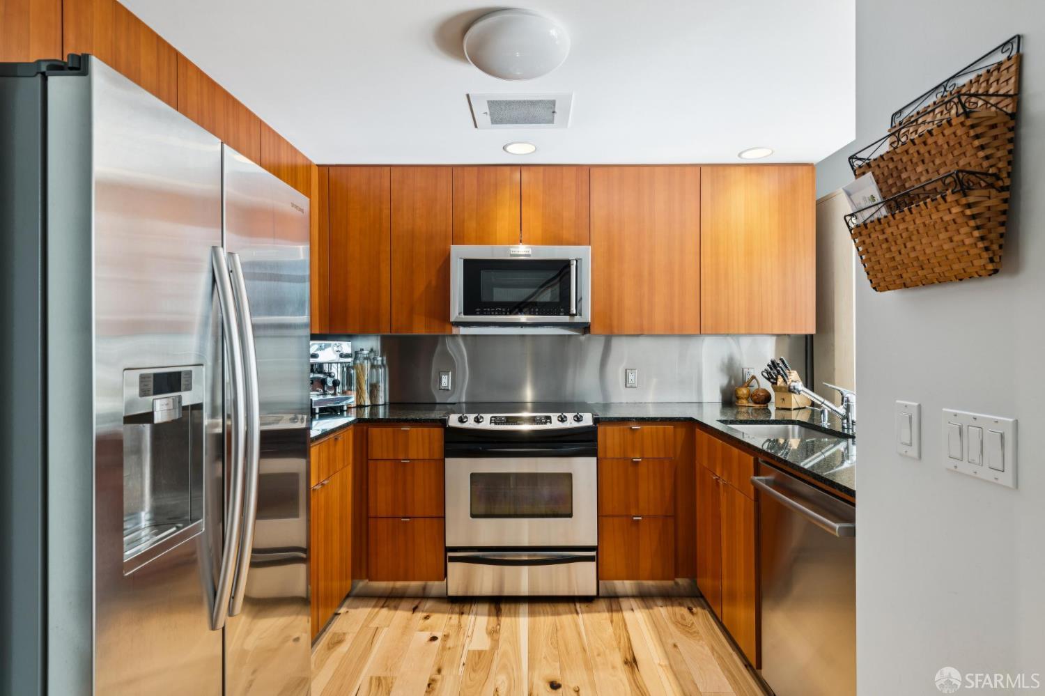 77 Dow Place # 307