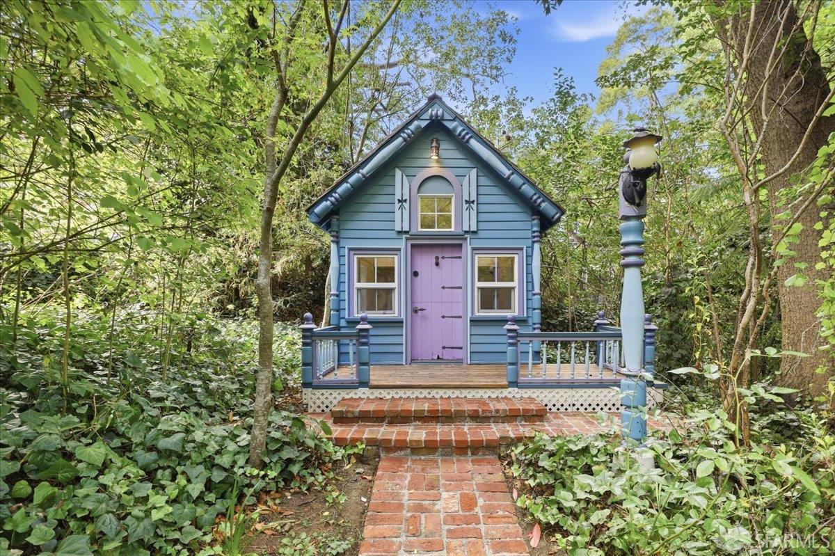 805 Crystal Springs Road