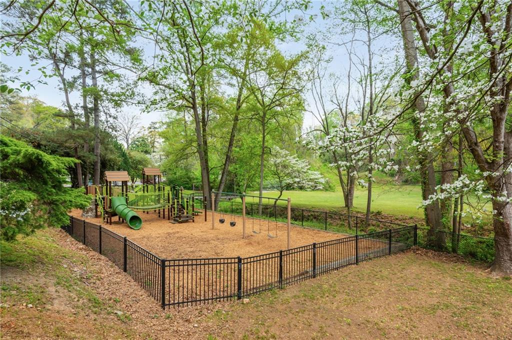 648 Channing Drive NW