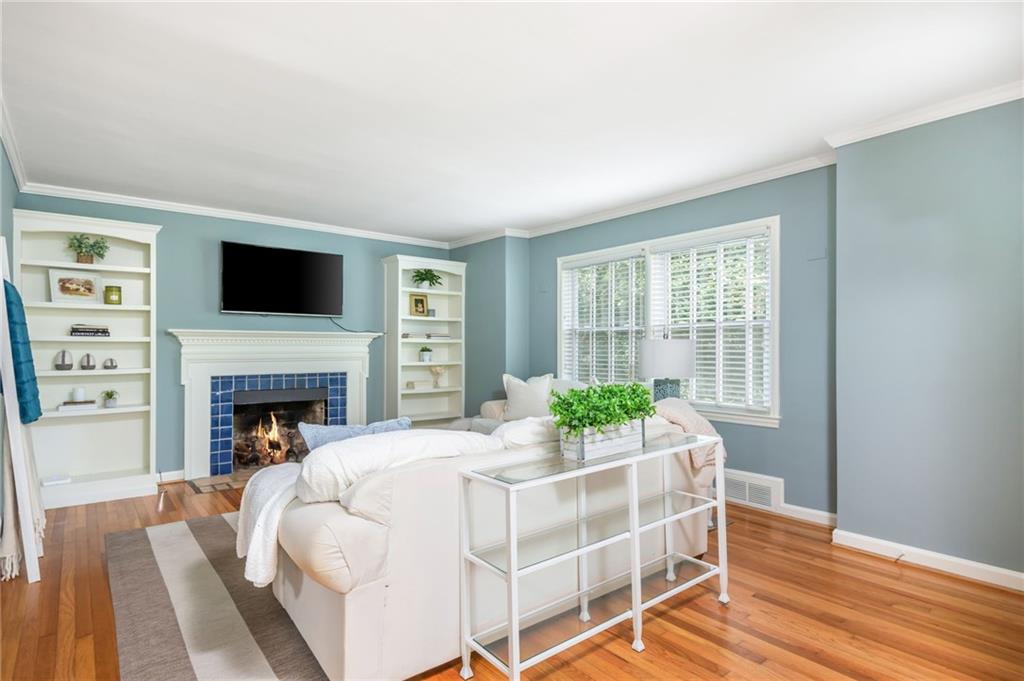 648 Channing Drive NW