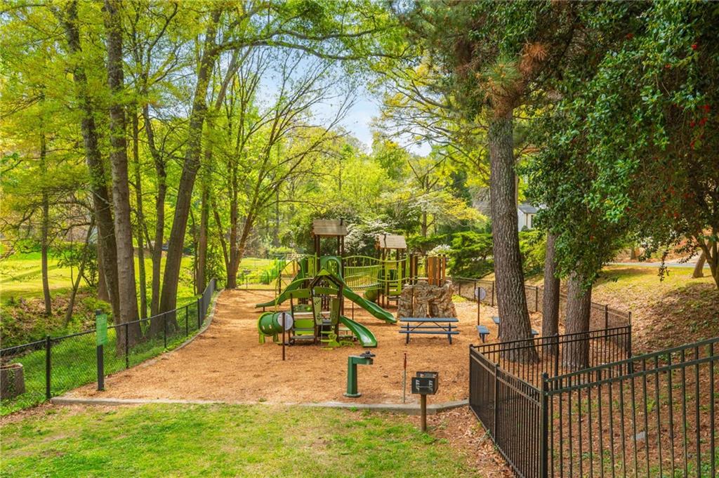 648 Channing Drive NW