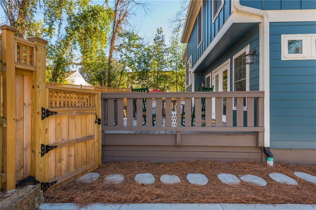 1555 Steele Drive NW