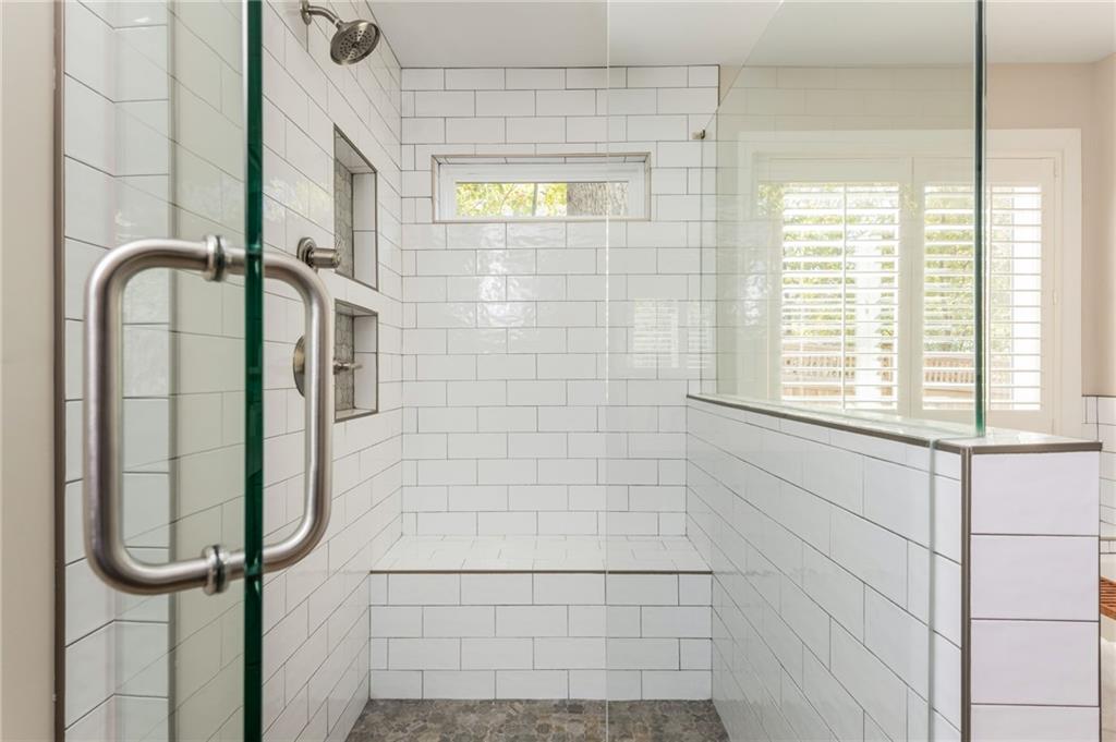 1555 Steele Drive NW