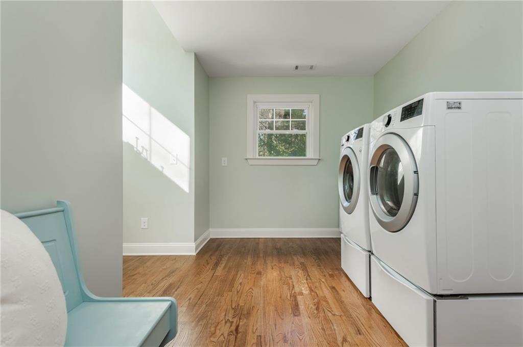 1555 Steele Drive NW