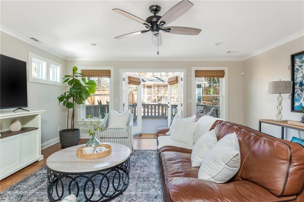 1555 Steele Drive NW