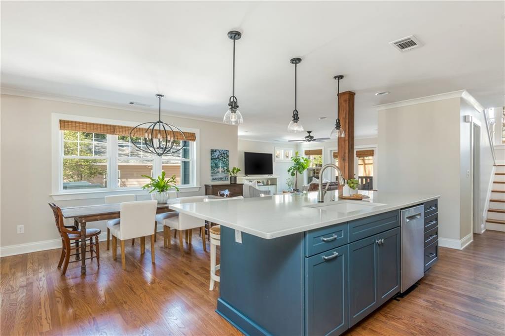 1555 Steele Drive NW