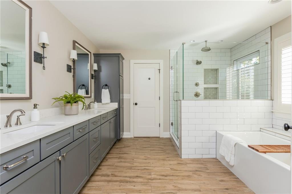 1555 Steele Drive NW