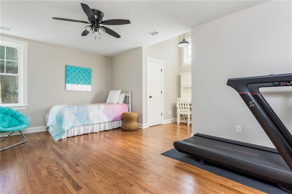 1555 Steele Drive NW