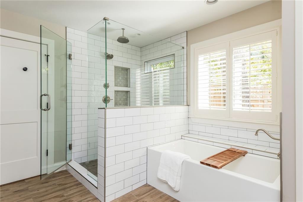 1555 Steele Drive NW