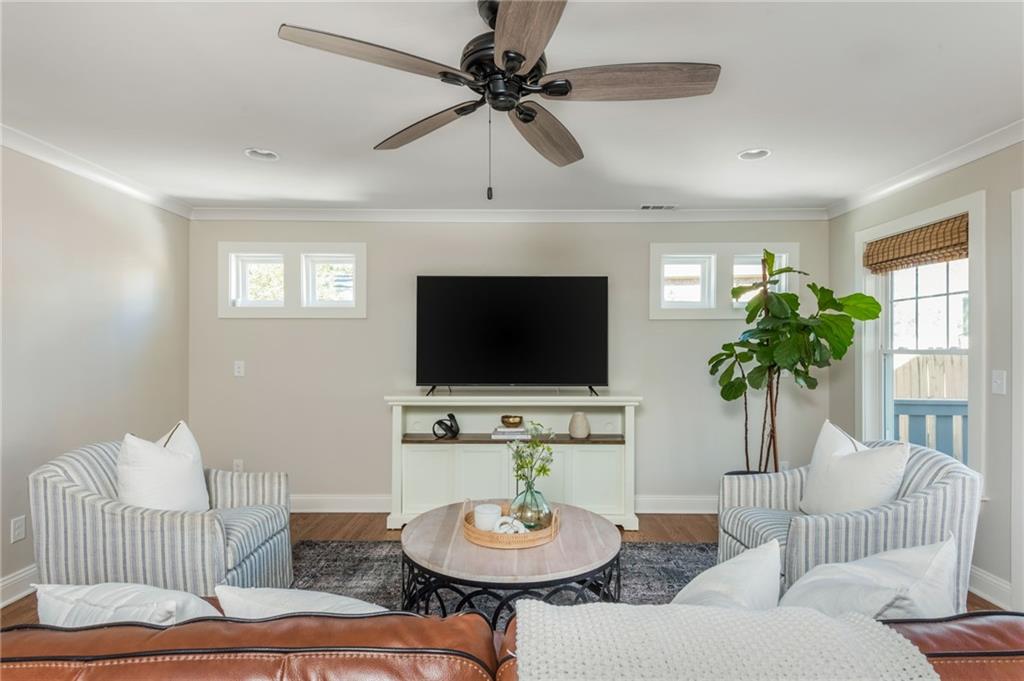 1555 Steele Drive NW