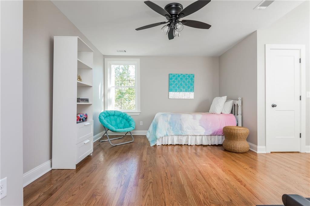 1555 Steele Drive NW