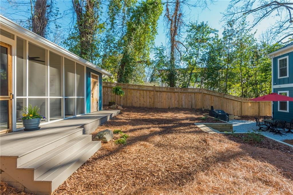 1555 Steele Drive NW