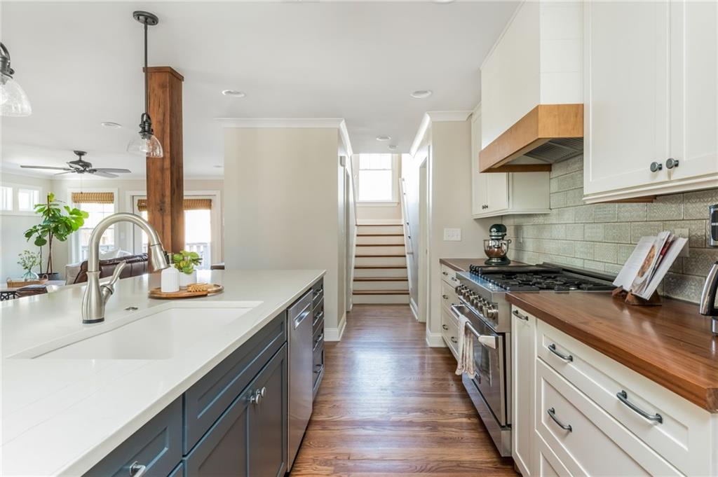 1555 Steele Drive NW