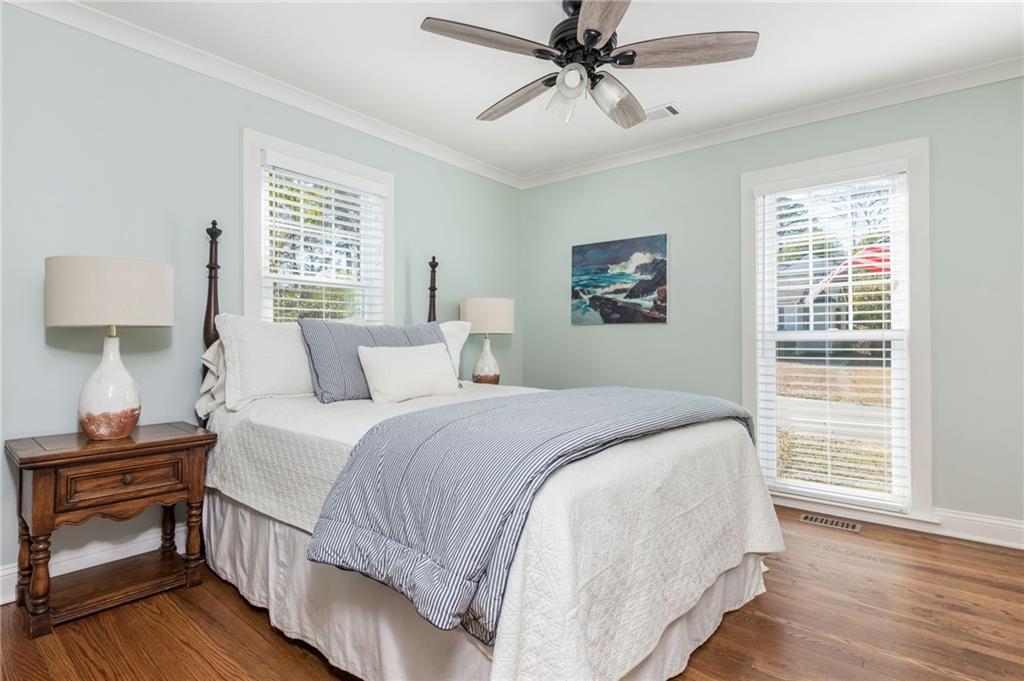 1555 Steele Drive NW