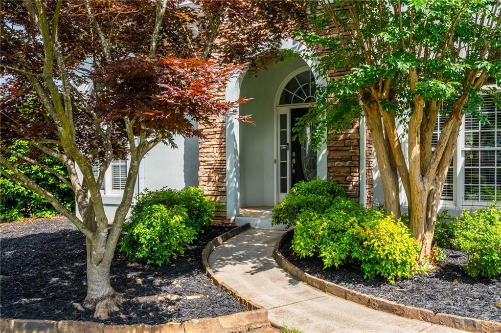 2000 Settindown Drive