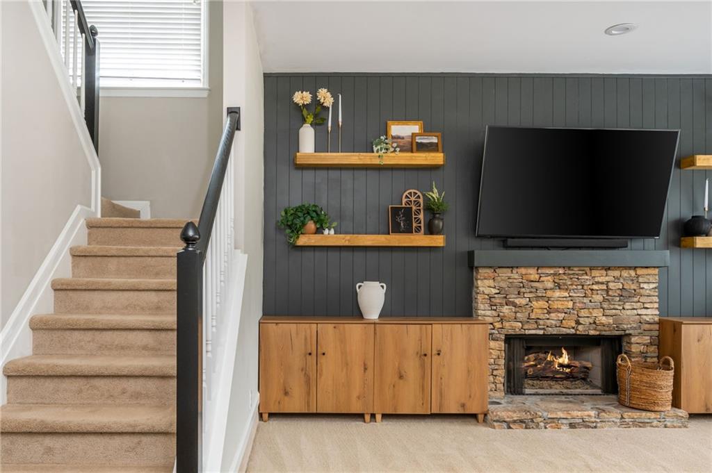 2000 Settindown Drive