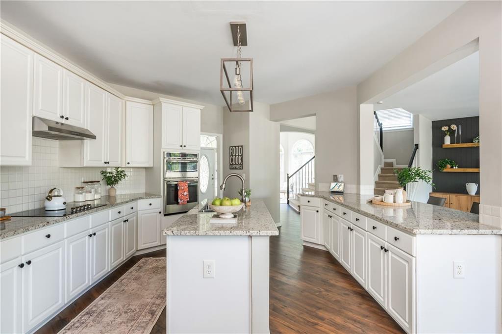 2000 Settindown Drive