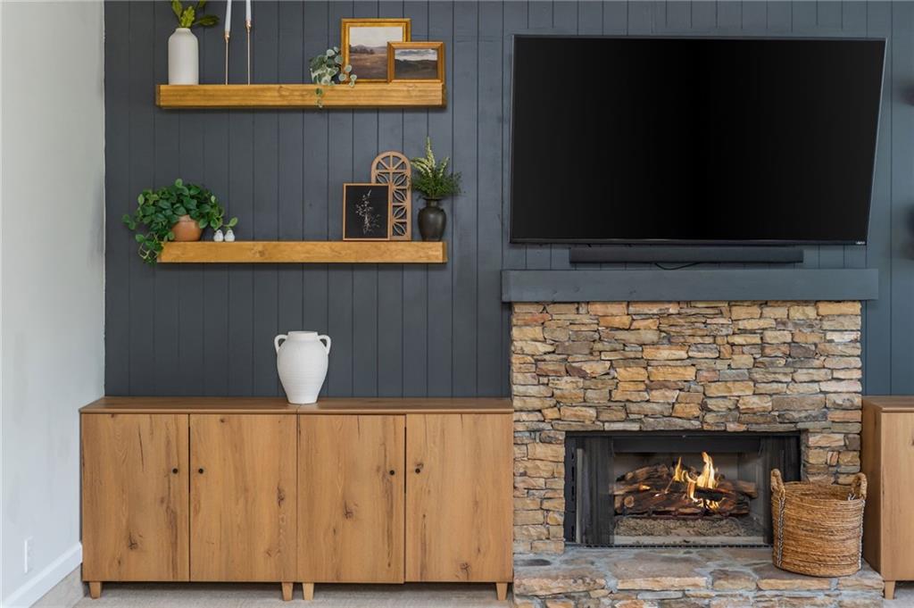 2000 Settindown Drive