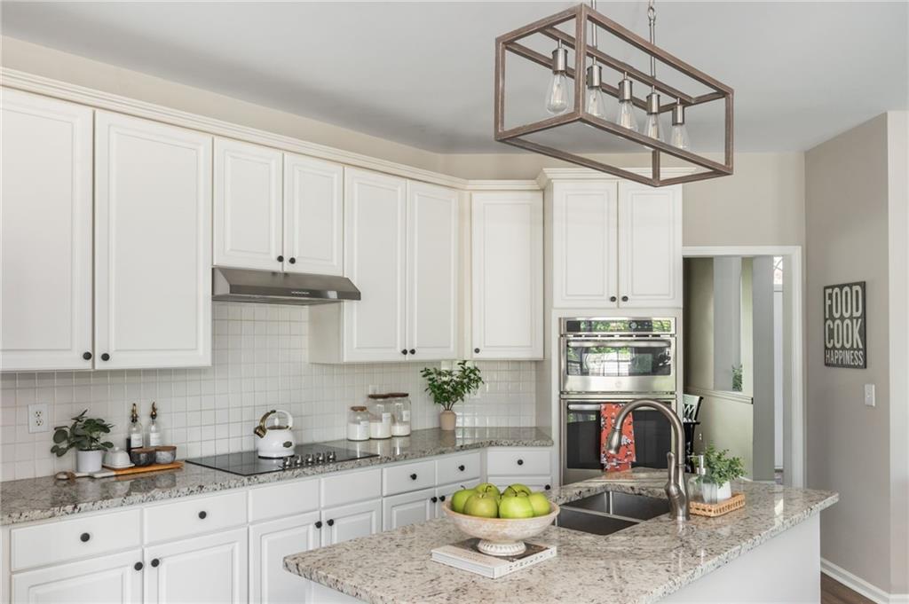 2000 Settindown Drive