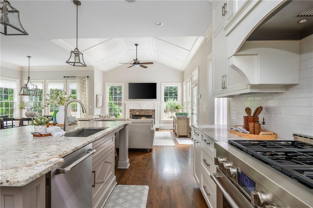 1490 Rolling Links Drive