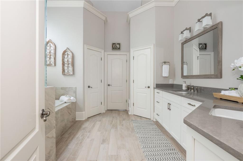 1490 Rolling Links Drive