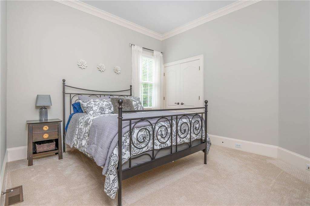 1490 Rolling Links Drive