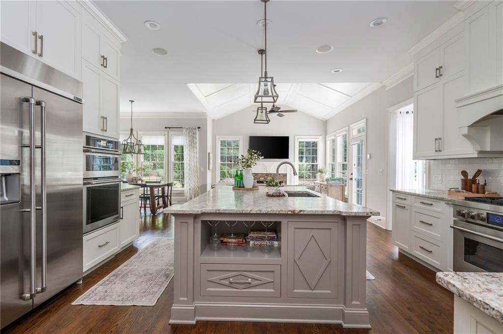 1490 Rolling Links Drive