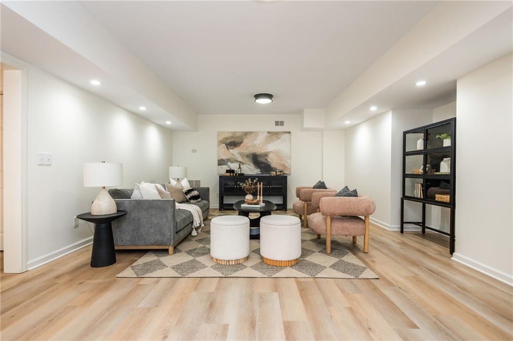 1470 Rolling Links Drive