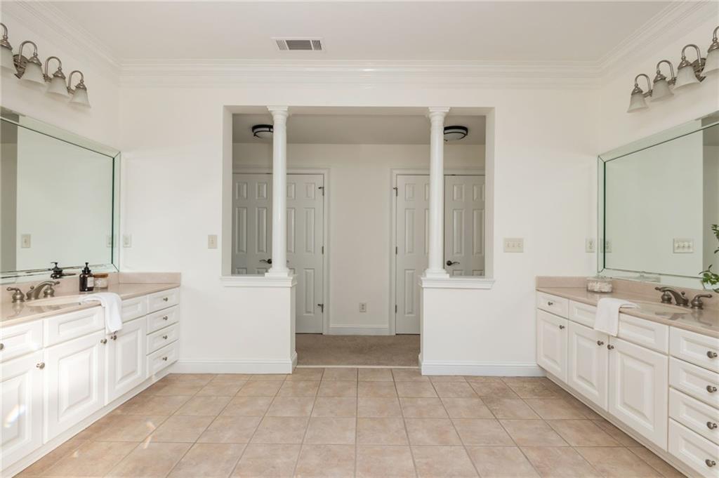 1470 Rolling Links Drive