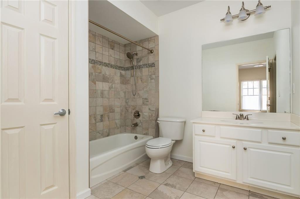 1470 Rolling Links Drive