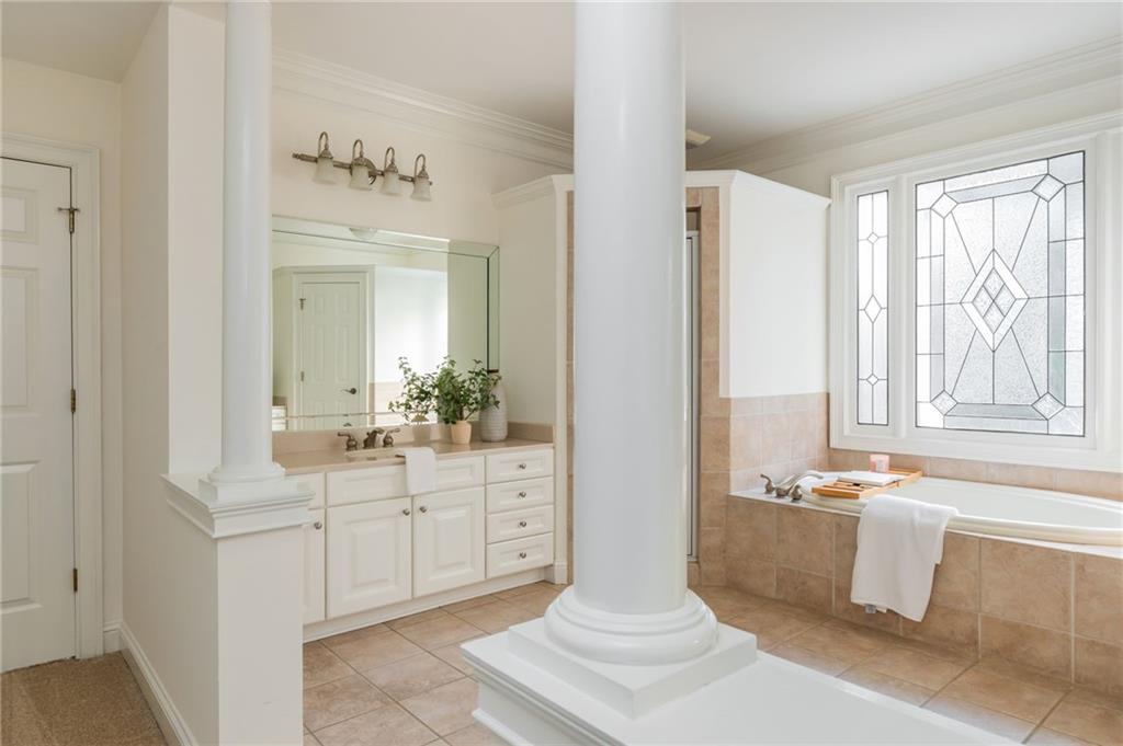 1470 Rolling Links Drive