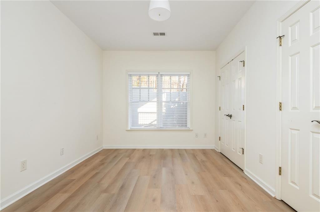 1470 Rolling Links Drive